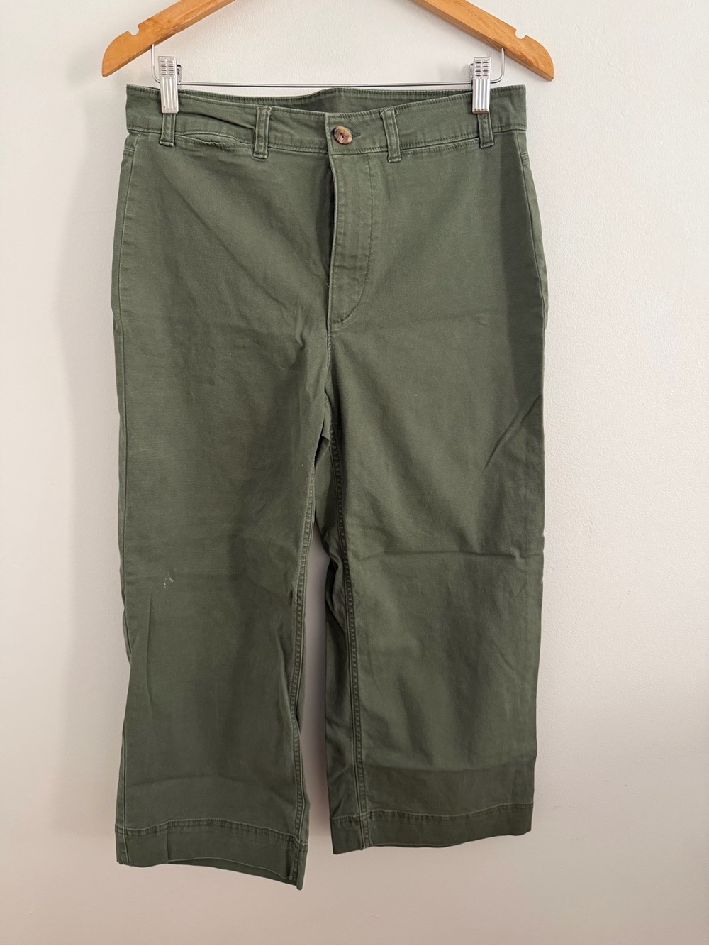Women’s Olive Green Casual Pants